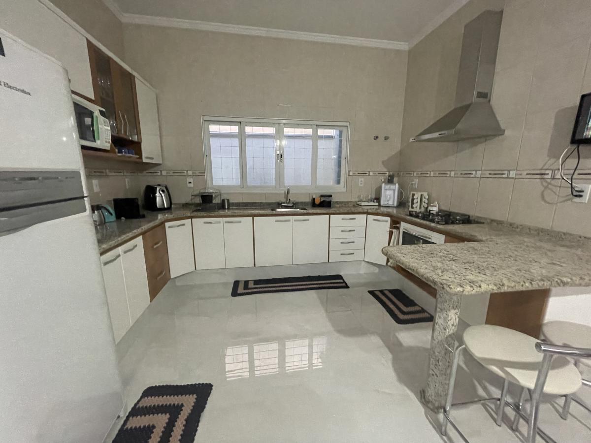 Casa, 3 quartos, 208 m² - Foto 15