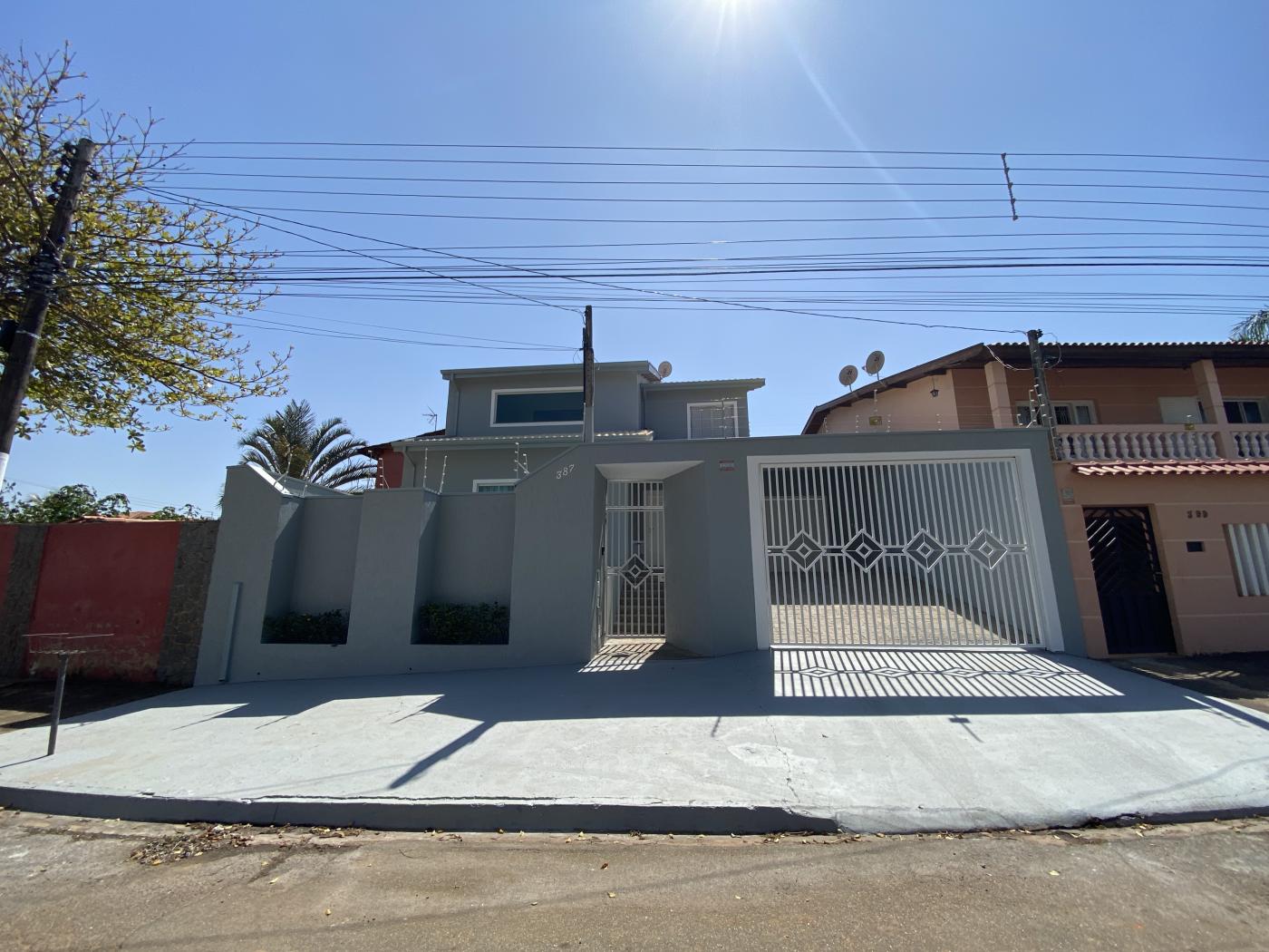 Sobrado, 3 quartos, 232 m² - Foto 1