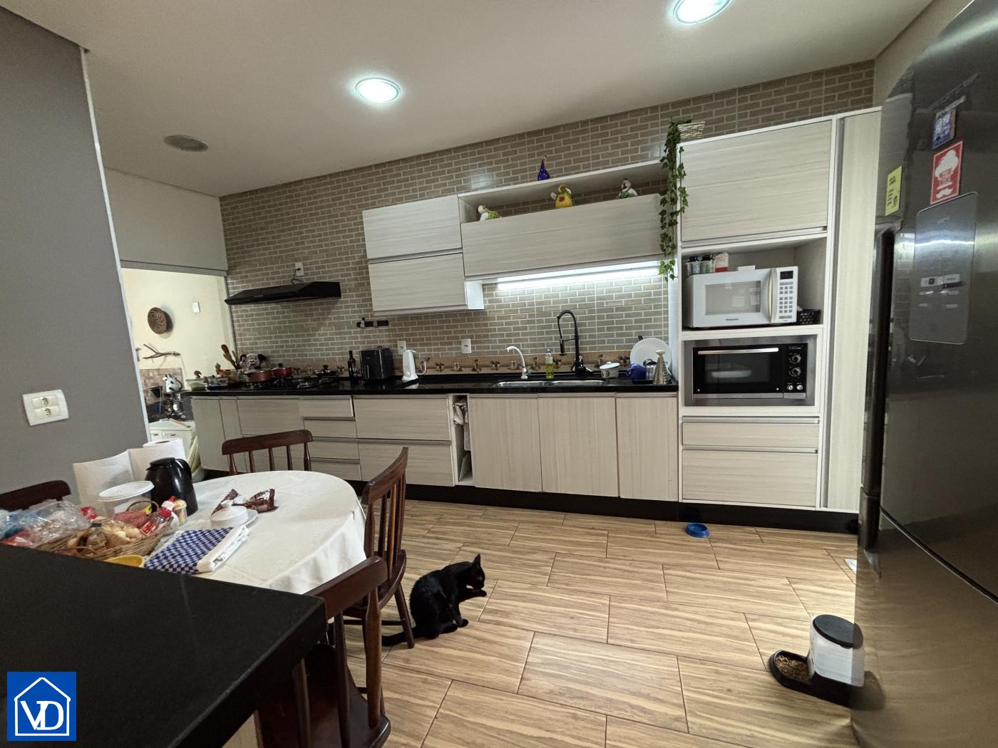 Casa, 4 quartos, 260 m² - Foto 14