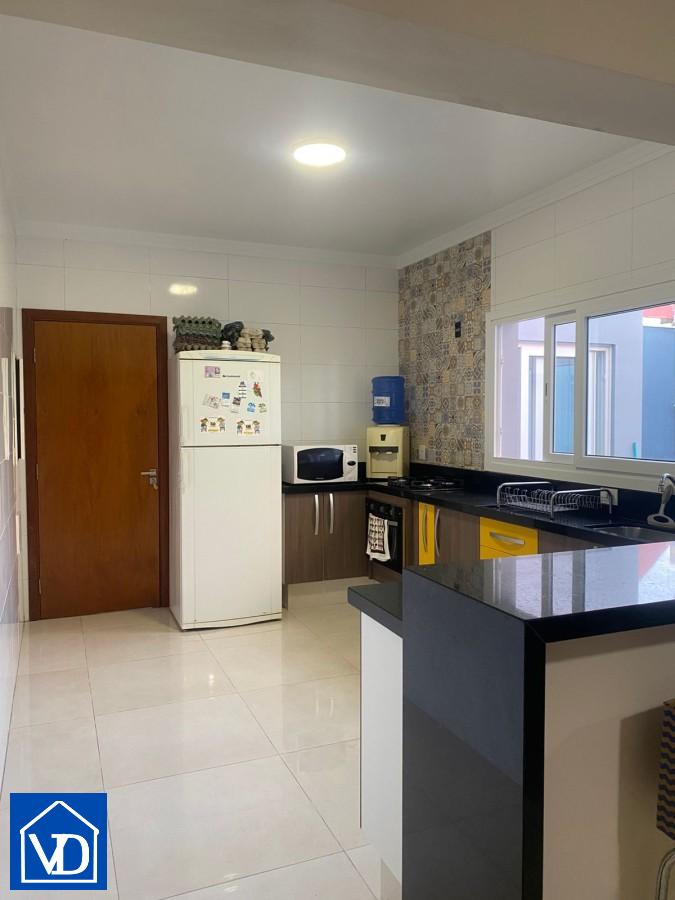 Casa, 3 quartos, 241 m² - Foto 14