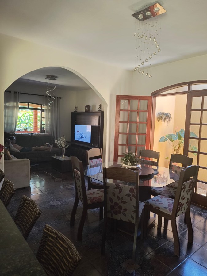 Casa, 4 quartos, 153 m² - Foto 3