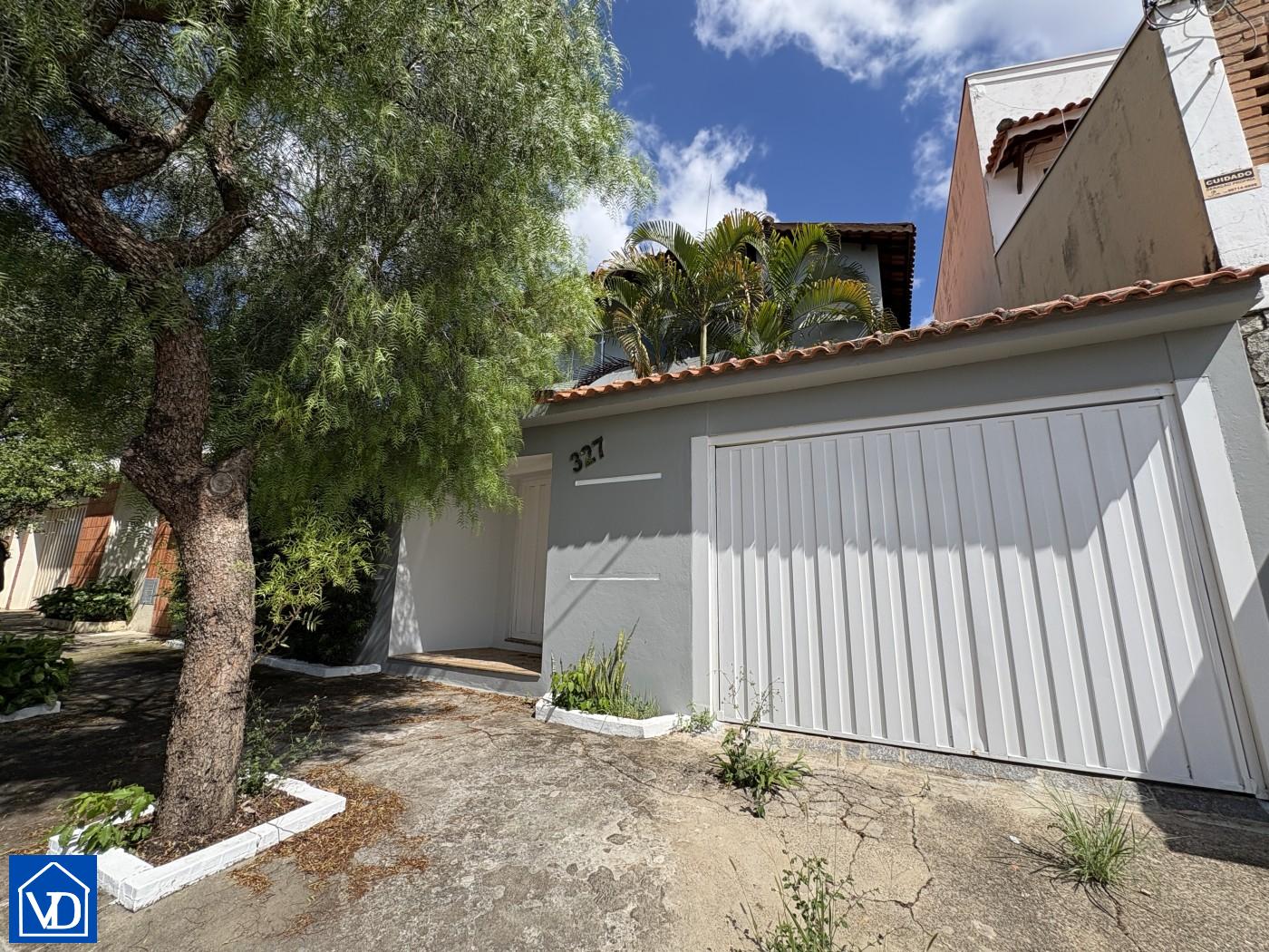 Sobrado, 4 quartos, 400 m² - Foto 1