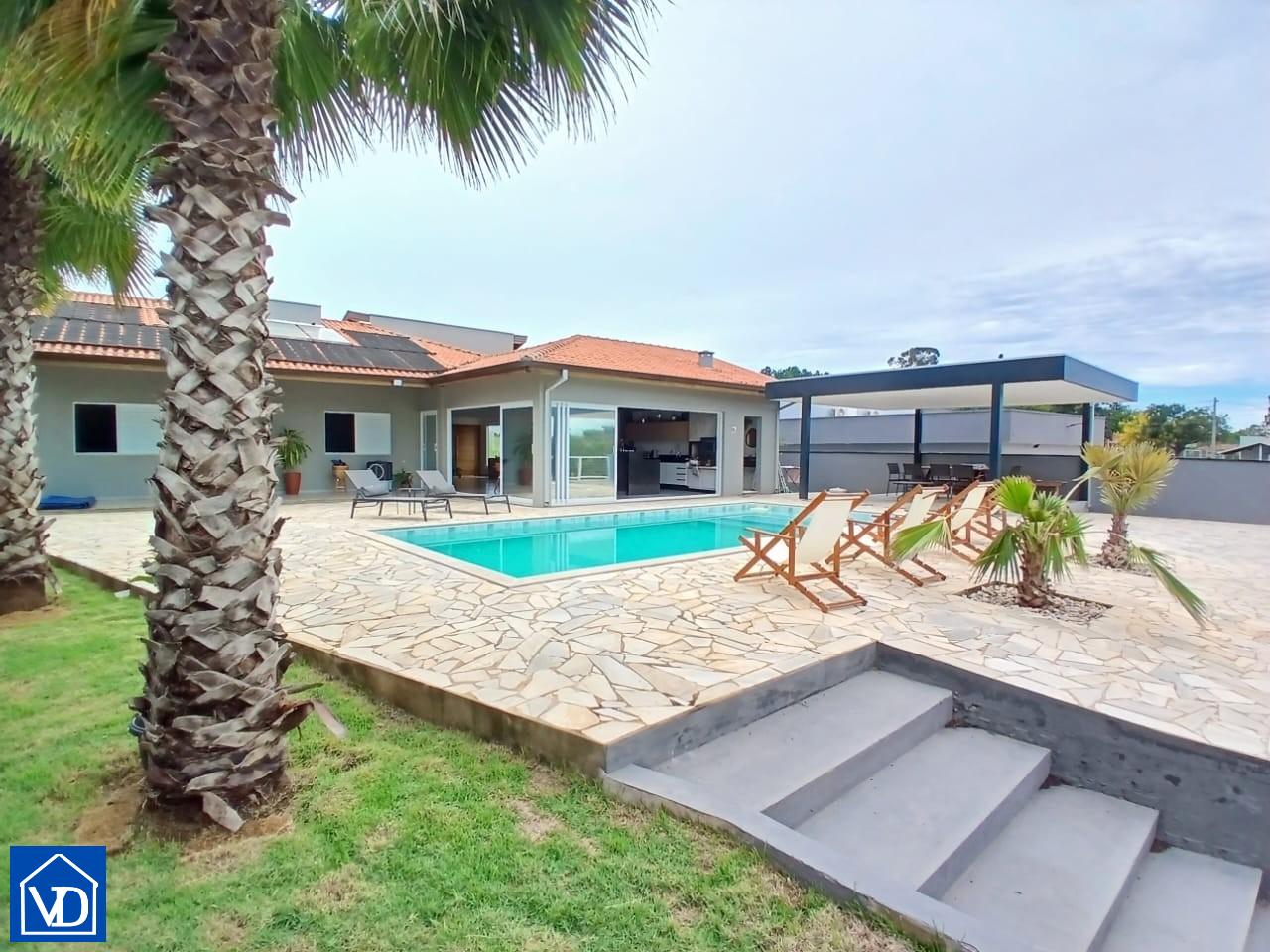 Casa de Condomínio, 4 quartos - Foto 1