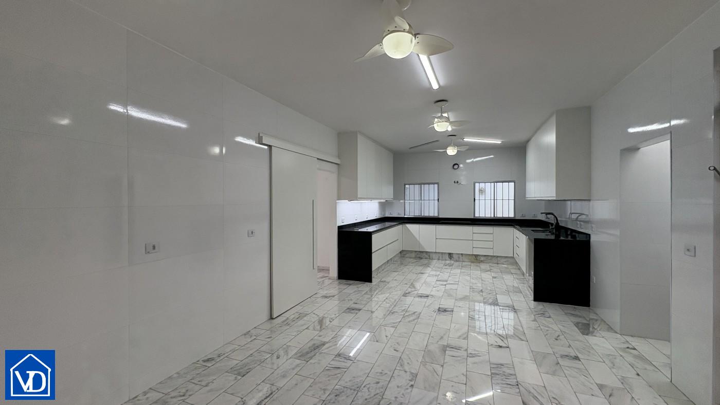 Casa, 3 quartos, 221 m² - Foto 9