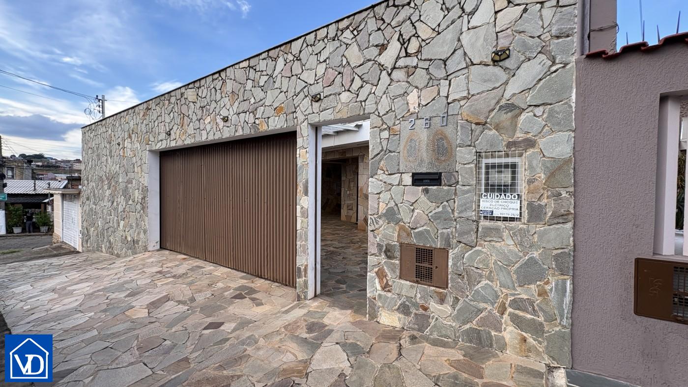 Casa, 3 quartos, 221 m² - Foto 2